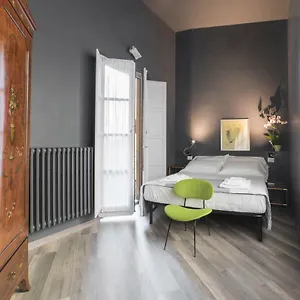  Apartment Cellini Italy